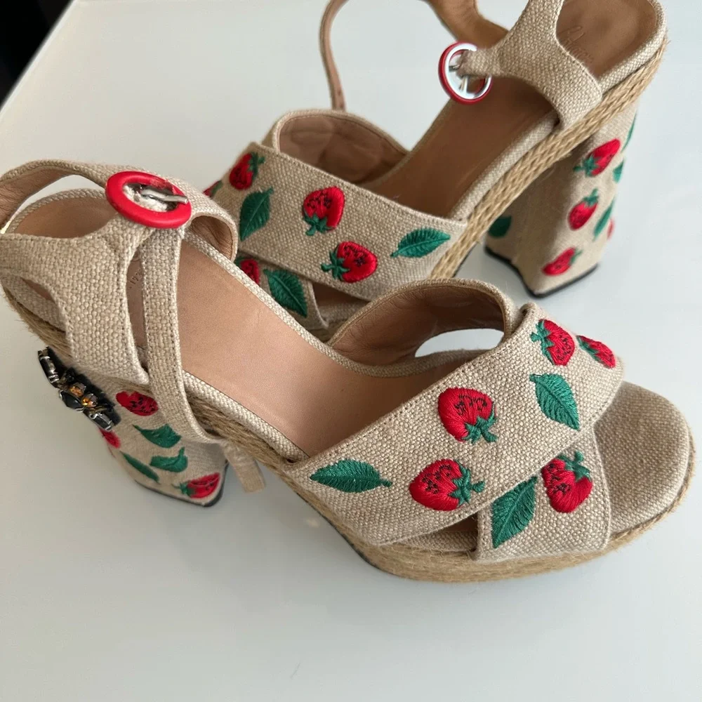 Castaner Spain strawberry platform sandals shoes with bee jewel  size 39 or 8.5 - Picture 9 of 13